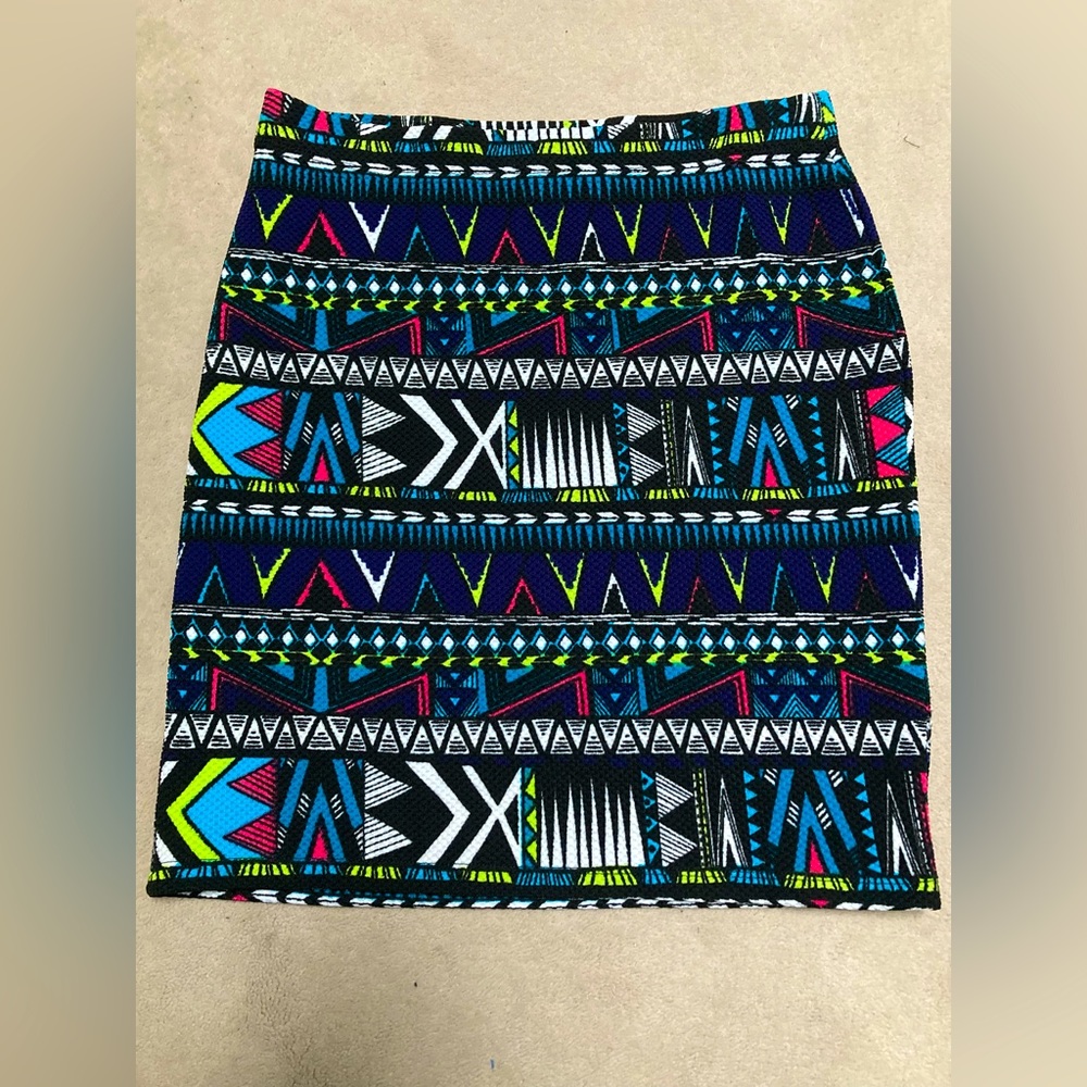 H&M Aztec mini skirt - size XS
